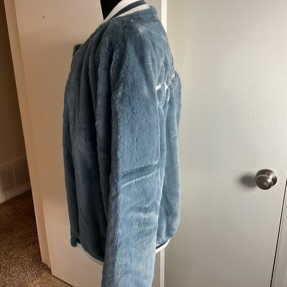 22. NWT Booho Man Blue Bomber Varsity Jacket with Classic Styling Size Large - Picture 7 of 8